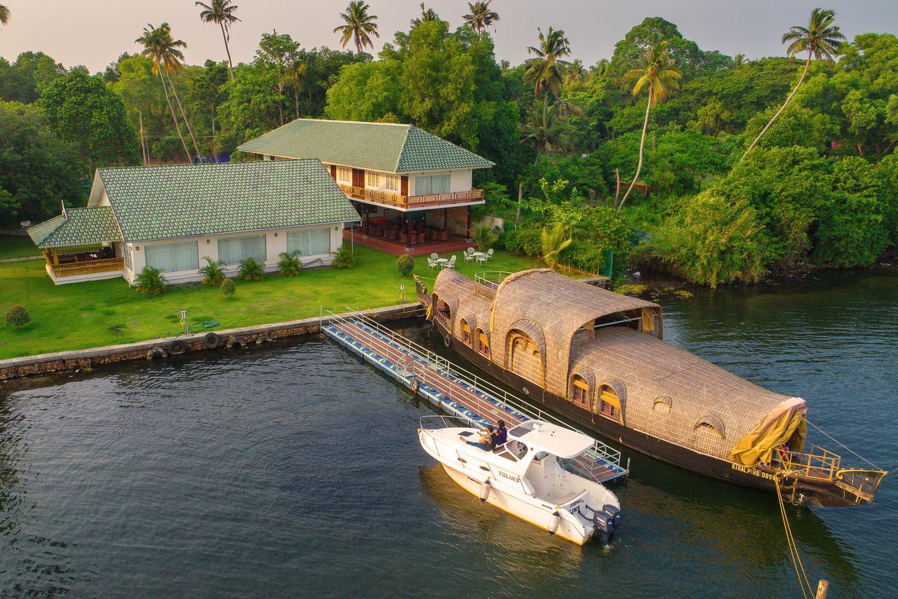 Cyrus Resort Alappuzha Eksteriør bilde